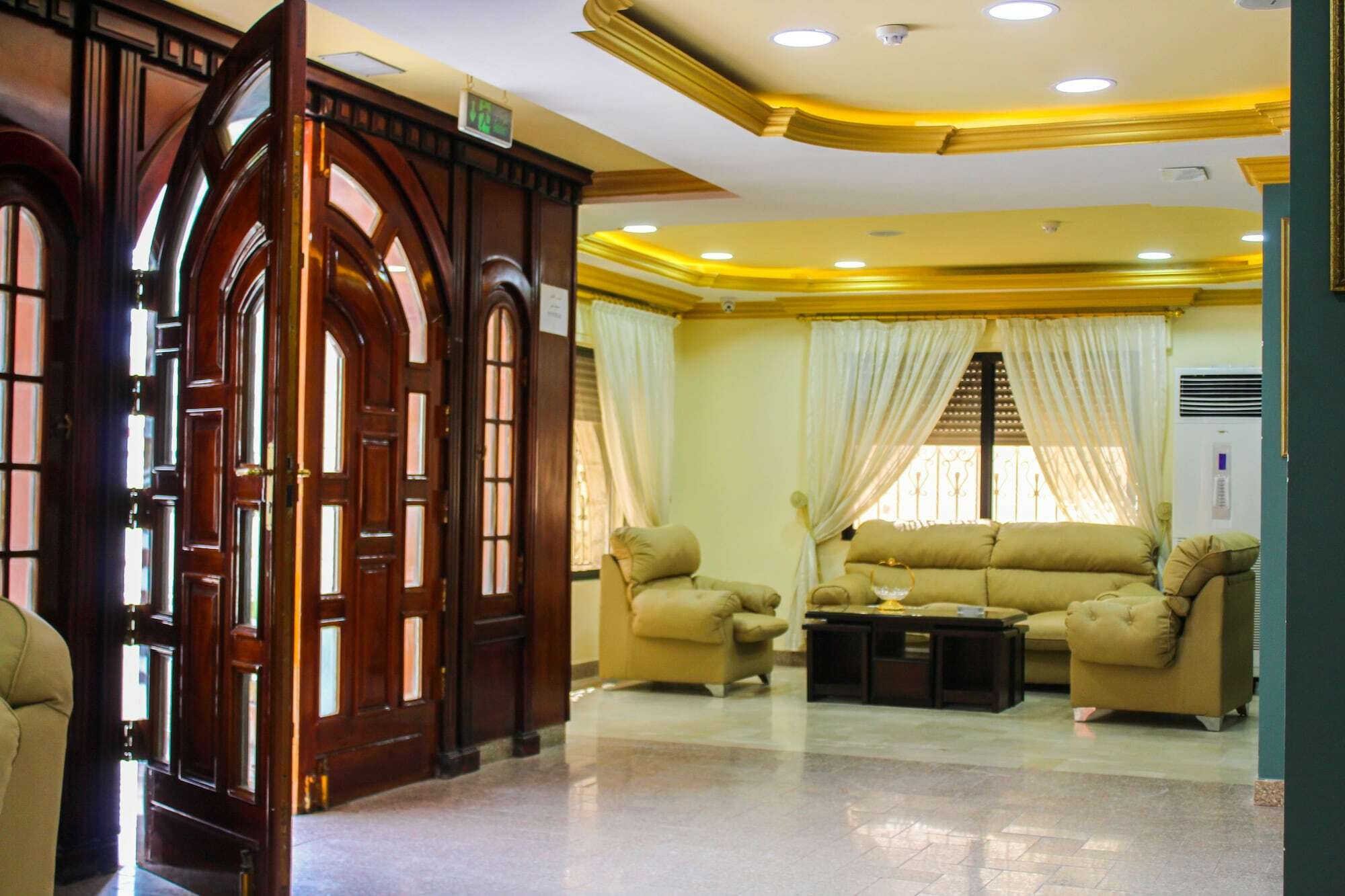 Al-Aqsa Palace Hotel فندق قصر الاقصى Rujm ash Shara'irah Экстерьер фото
